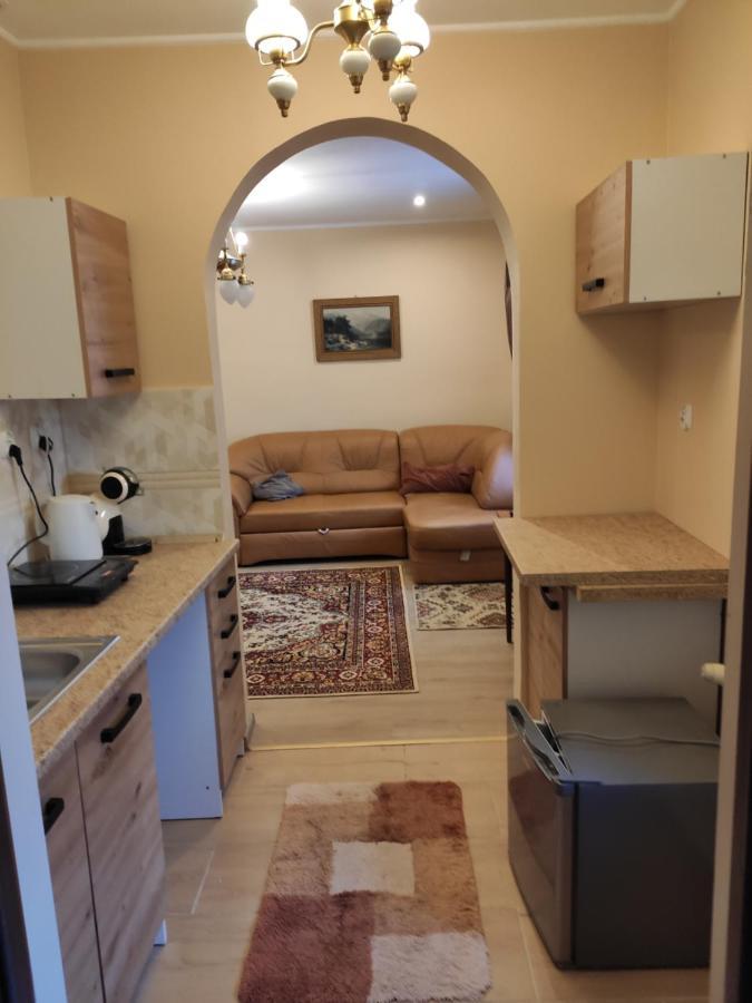 Apartamento Dom Pod Zegarem Przemyśl Exterior foto