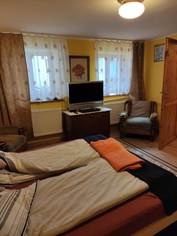 Apartamento Dom Pod Zegarem Przemyśl Exterior foto