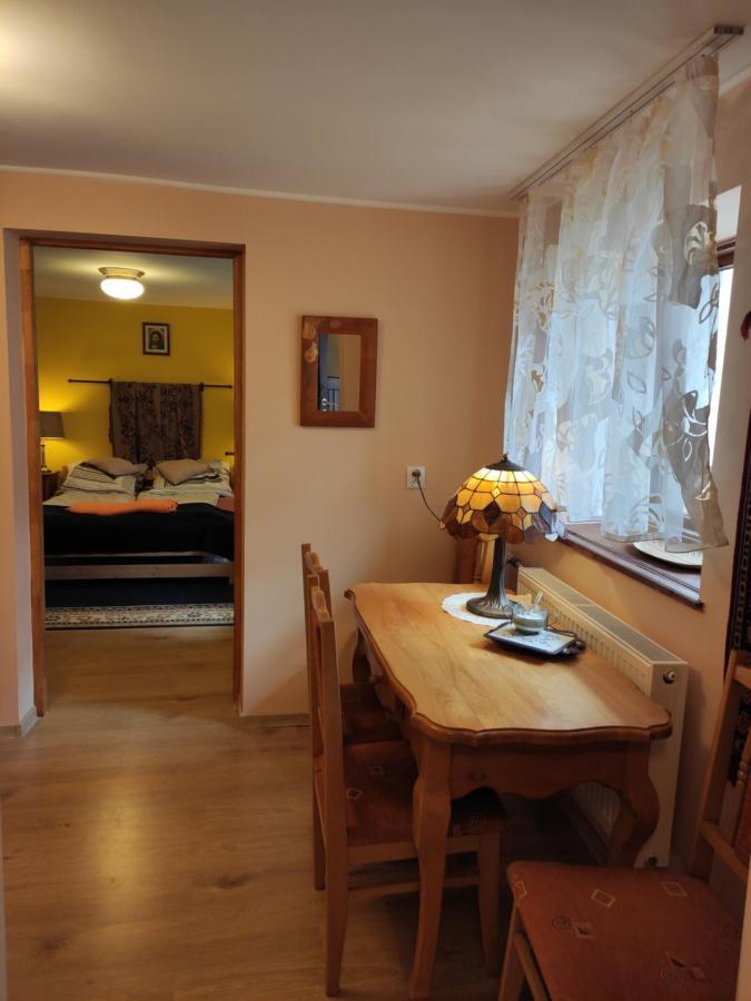 Apartamento Dom Pod Zegarem Przemyśl Exterior foto